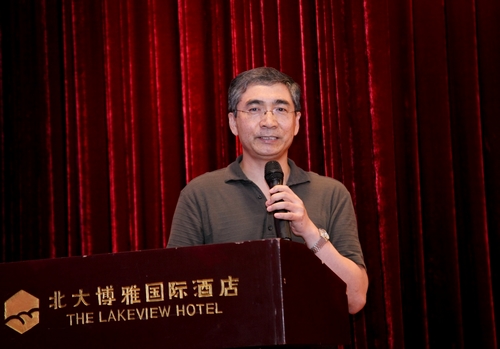 龚刃韧教授 