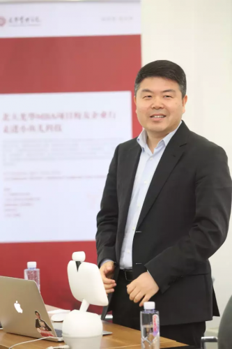 北京大学光华管理学院EMBA，MBA校友导师，小鱼在家合伙人兼销售市场副总裁李传刚先生