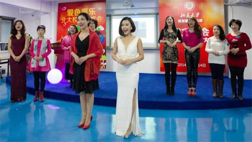 女生小合唱