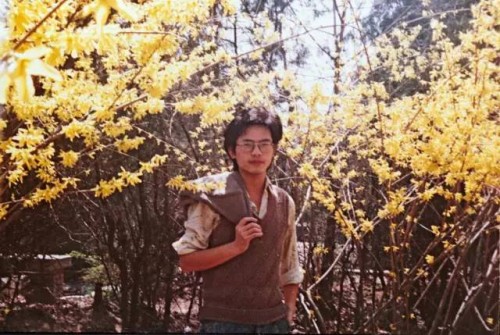 1988年摄于未名湖边