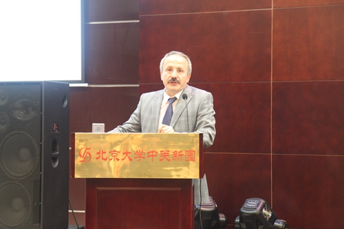 荣誉主席Ibrahim Dincer教授致辞