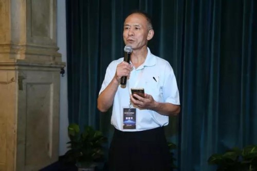 北京大学上海金融家俱乐部主席潘慕平致辞