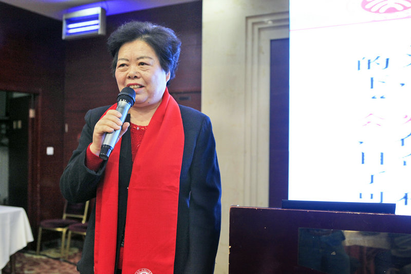 西安北京大学校友会副会长兼秘书长苏联菊