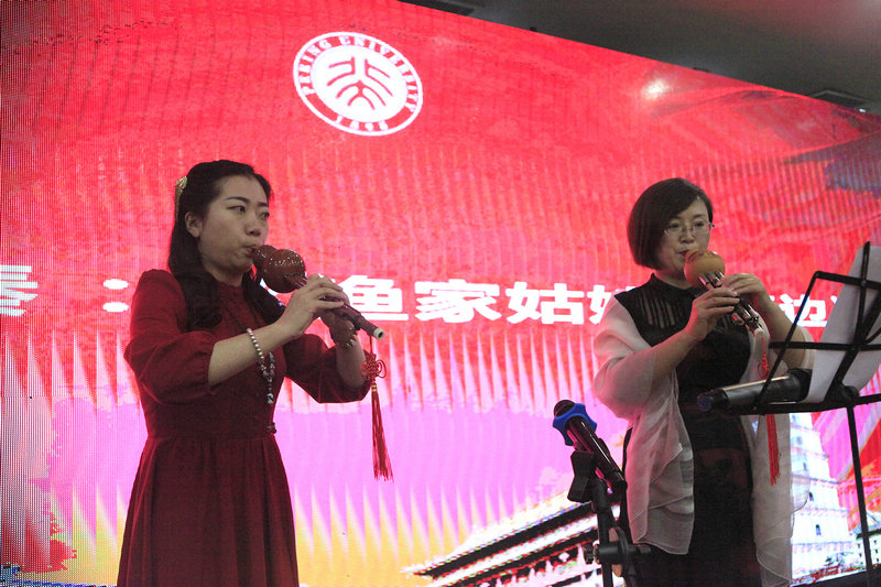葫芦丝：《渔家姑娘在海边》