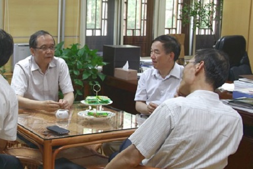 会见现场