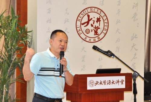 胡菠校友