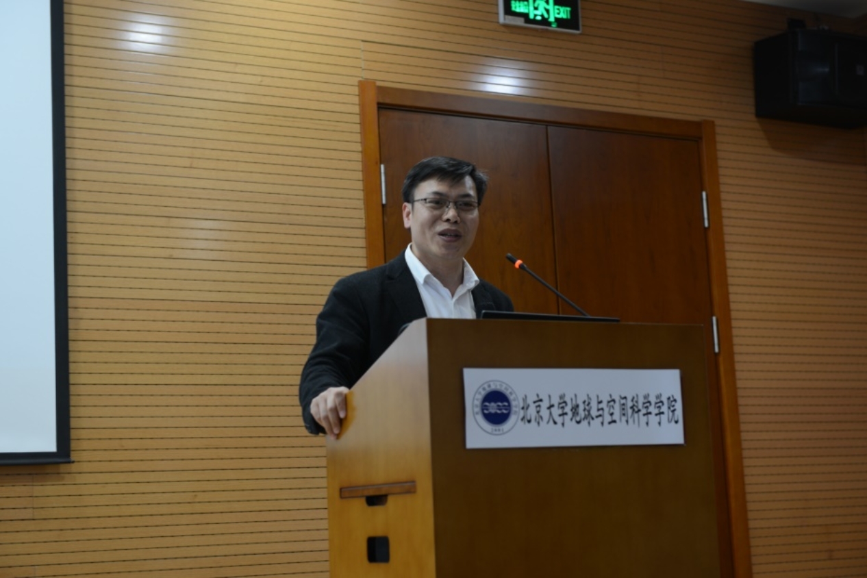E:\院友会\院友会材料\2019院友会\第二届会员代表大会照片\DSC_2106.JPG