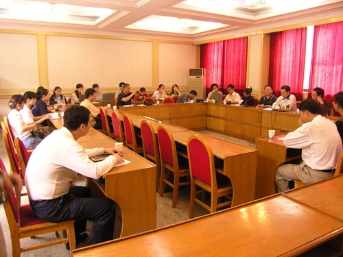 项目组与地方政府座谈会现场