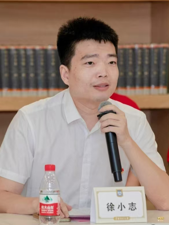 a215b358d3b869b881723abfe0b35f19.jpg