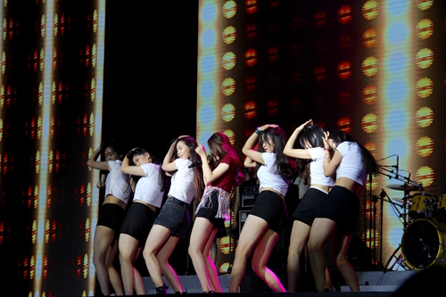 姑娘们的美丽身姿