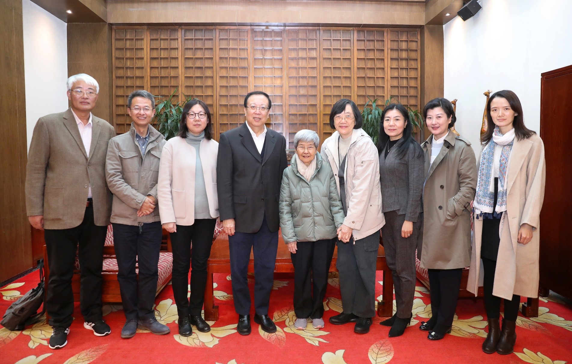 81c4673032c844f9a7b795da98824d95.jpg 1.jpg