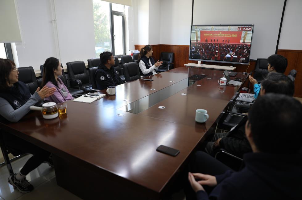 61b4c0876558453a96e8cab492604474.jpg 61b4c0876558453a96e8cab492604474.jpg