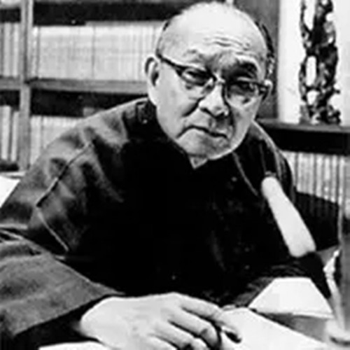 林语堂 (1895-1976),原名和乐,笔名语堂,福建省龙溪县人,1923年任北大教授,现代著名作家、散文家,著有《生活的艺术》等。