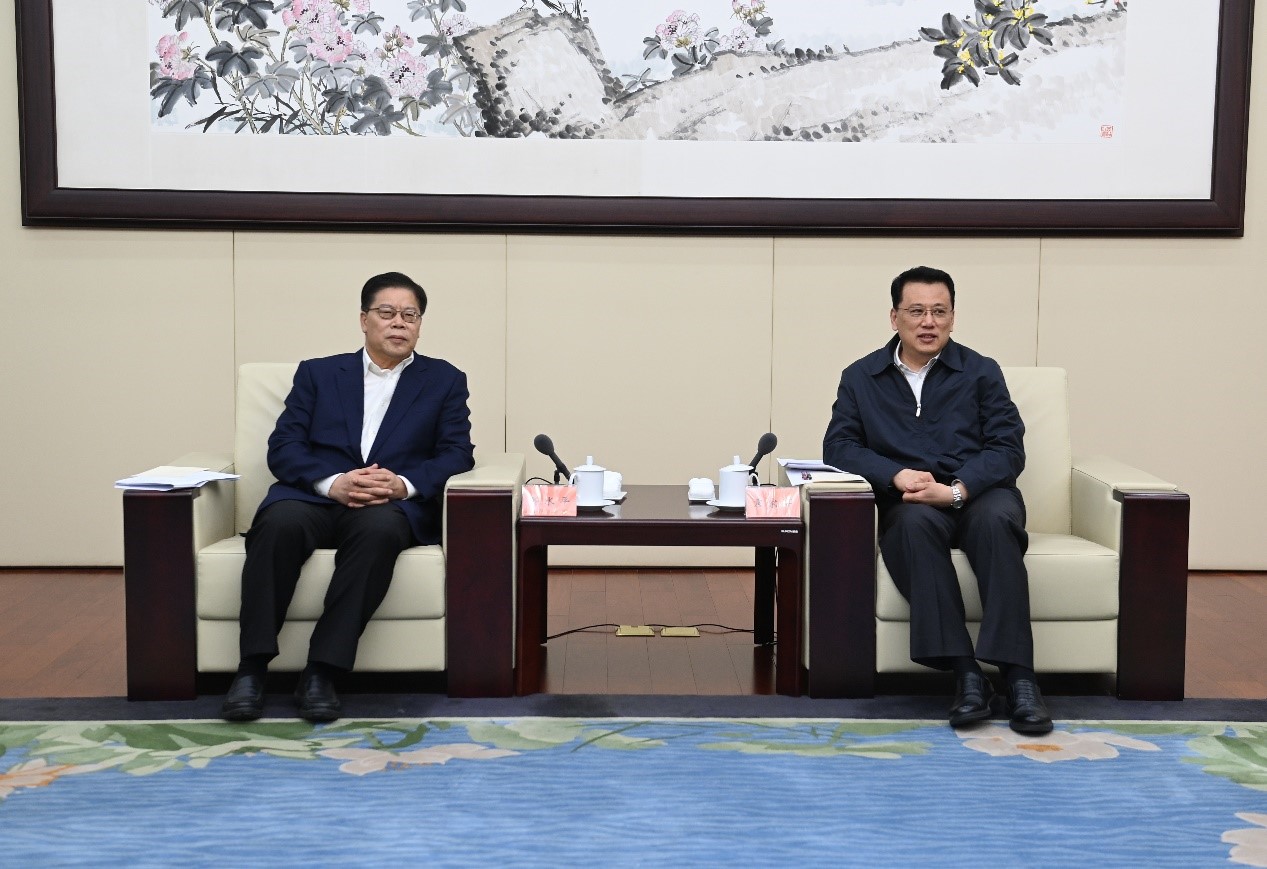 eda3084f0ea04e9299a93d94f46b4e1f.jpg eda3084f0ea04e9299a93d94f46b4e1f.jpg